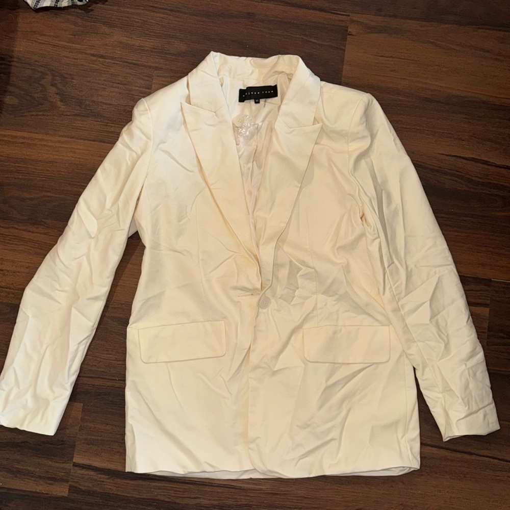 NEW Boutique Tailored Blazer
